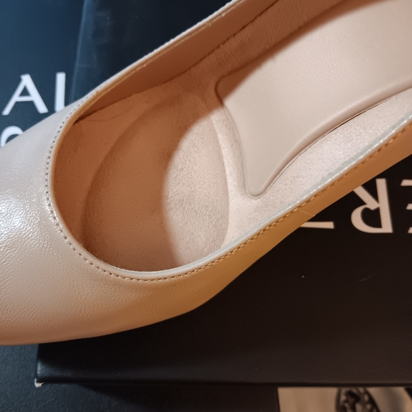 Naturalizer Taupe Heels size 8 - Picture 4 of 6